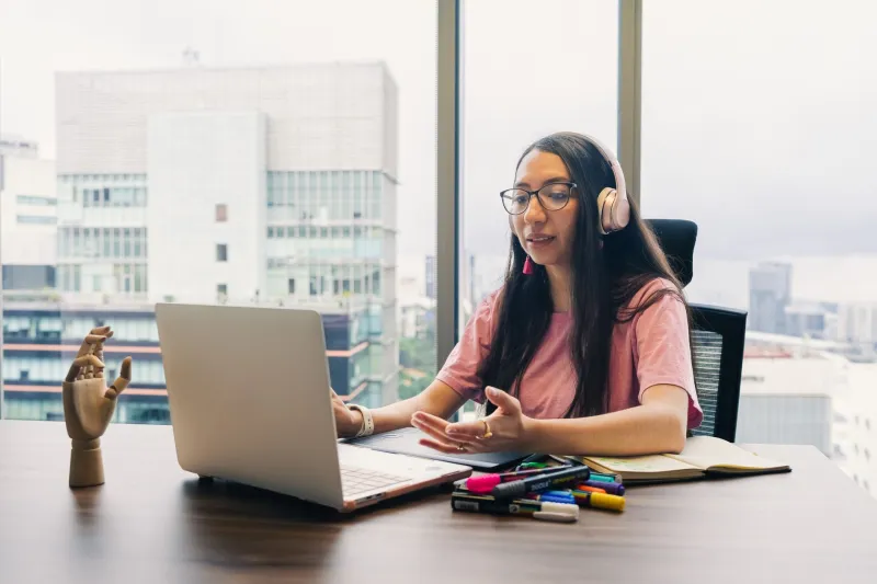 How to Push Back Without Burning Bridges: Real Scripts Every Freelancer Needs